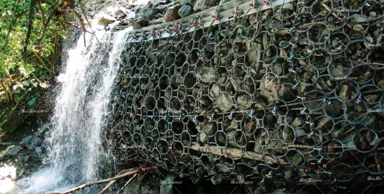 Shackles in Rockfall and Debris Flow Protection System